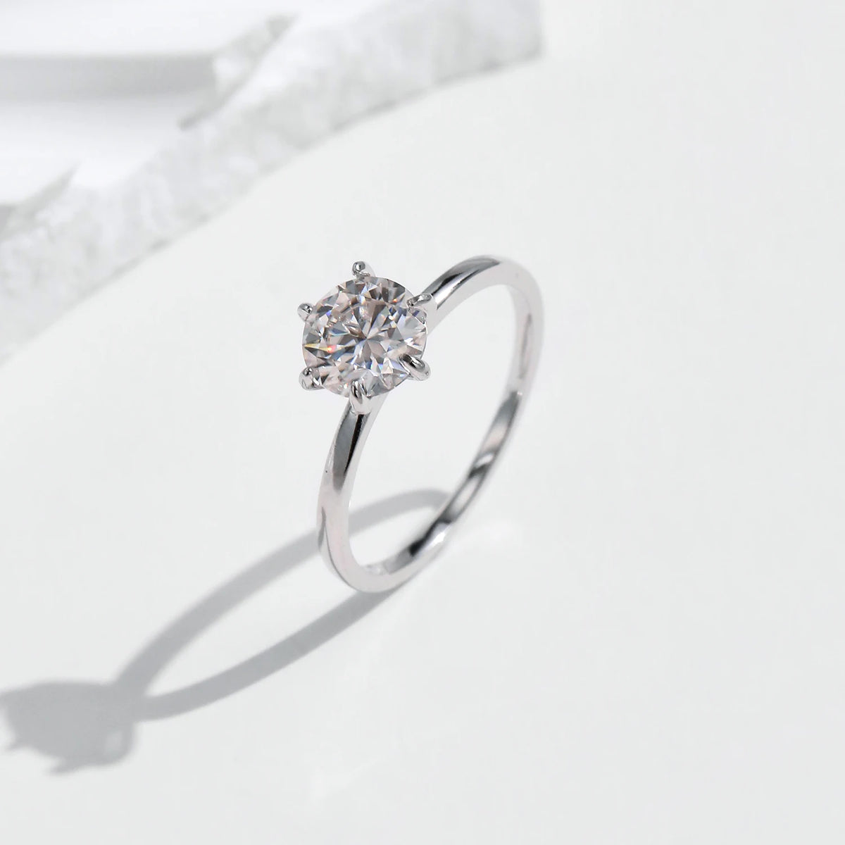 Solitário Clássico em Prata 925 e Moissanite