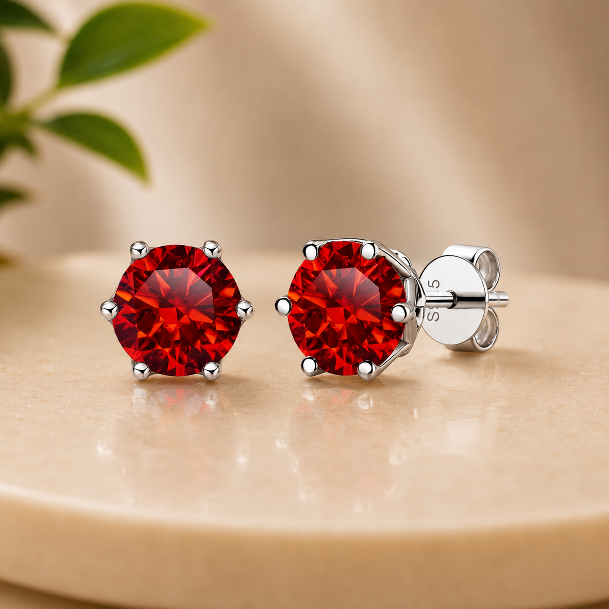 Brinco Solitário Glow Red em Moissanite e Prata 925