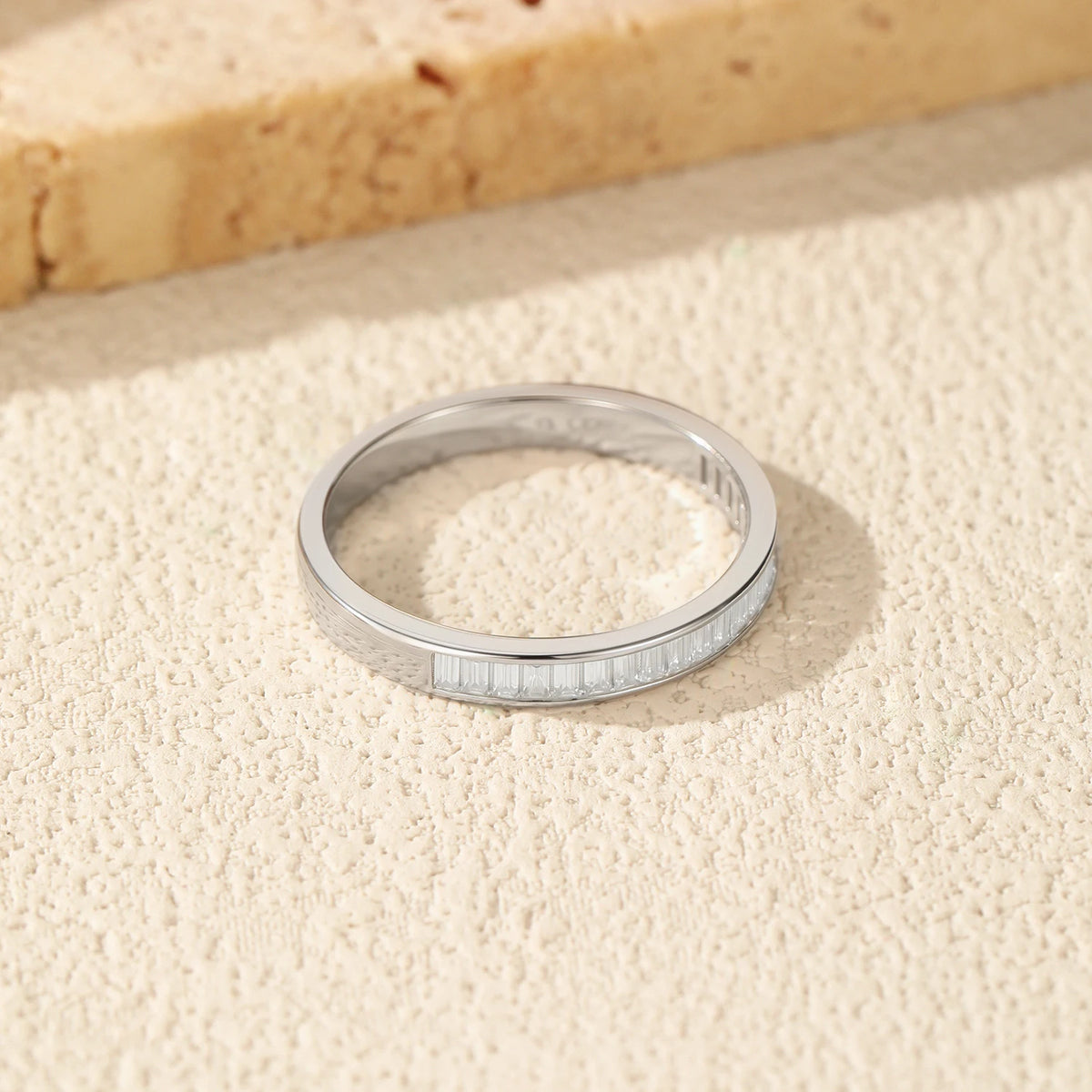 Aparador Moderno em Prata 925 e Moissanites