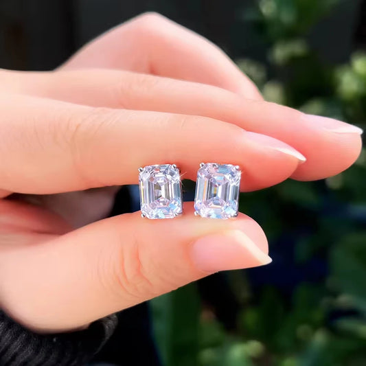Brinco Solitário Emerald em Moissanite